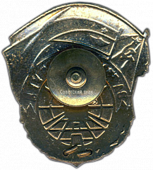 :    Ļ  805