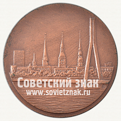 РЕВЕРС: Настольная медаль «За активное участие в строительстве Рижского метро» № 12701а
